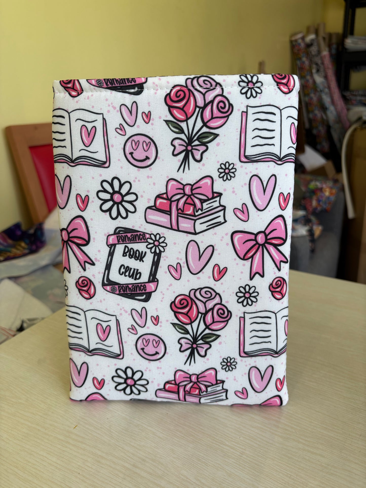 Romance lover book club bookbestie book sleeve padded and lined book protector book jackets, fabric dust jackets