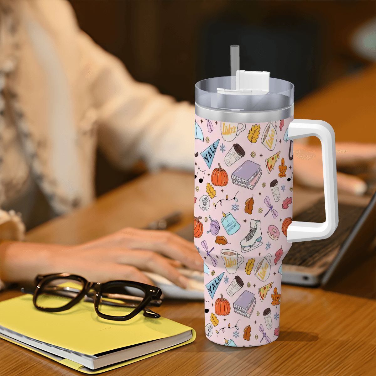 Gilmore pink travel mug 40oz