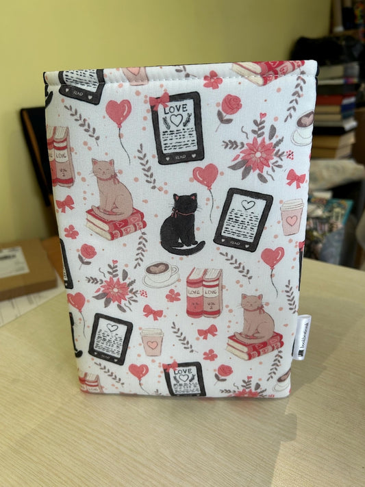 Love cats and kindles bookish book sleeve book jacket booksleeve