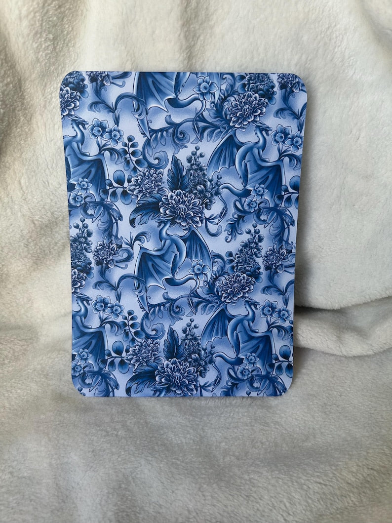 Porcelain dragon romantasy kindle insert for clear case