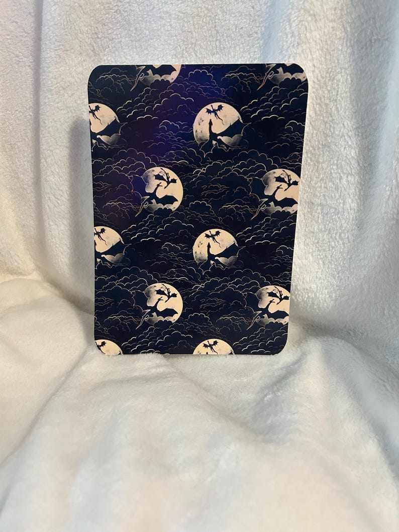 Flying dragons at night kindle insert for clear case