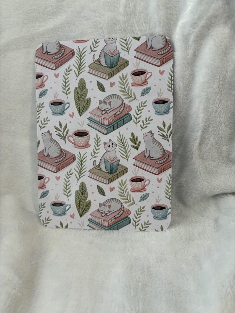 Books and sleeping cats kindle insert for clear case