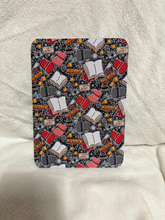 Cartoon true crime kindle insert for clear case
