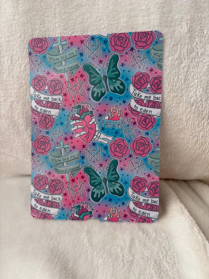 Token doodles kindle insert for clear case