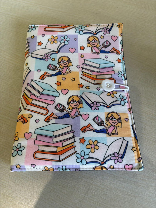 Lizzie the reader bookish book sleeve book jacket booksleeve
