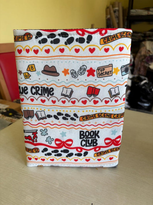 True crime thriller lover coquette style bookish book sleeve book jacket booksleeve